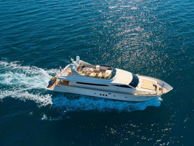 Båtuthyrning Canados International Srl. Canados 86 i Baška Voda på Samboat 