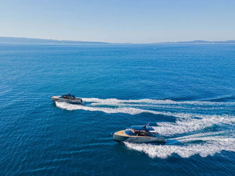 Uthyrning Motorbåt  Colnago med en båtlicens 