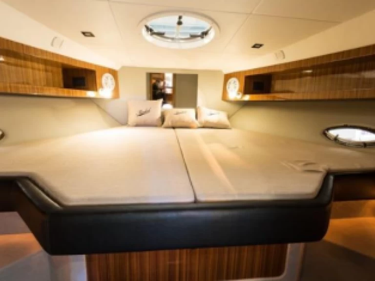 Hyra Lyx yacht med eller utan skeppare Grginić Komolac 