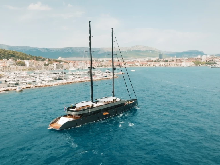 Radež d.d. Reposado charter bareboat eller skeppad i Krilo