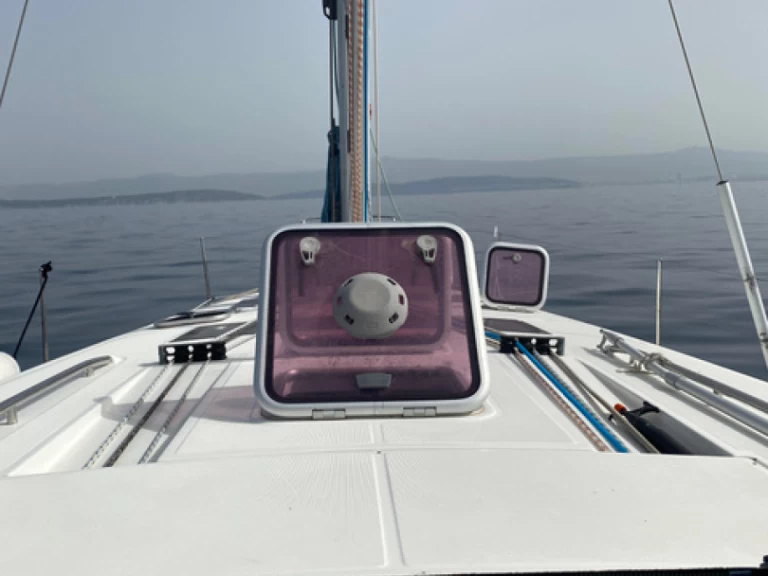 Uthyrning Segelbåt  Bénéteau med en båtlicens 