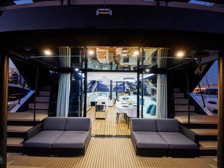 Hyr en Wave Catamarans Wave 50 - 5 cab. Olbia 