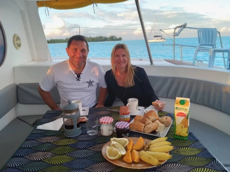 Nautitech Nautitech 441 charter bareboat eller skeppad i Papeete