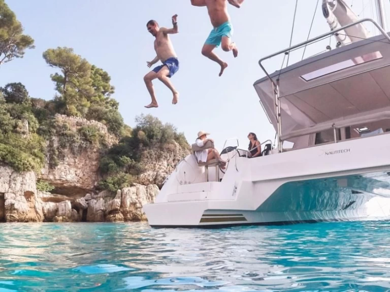 Katamaran  för uthyrning Ornós till det bästa priset 