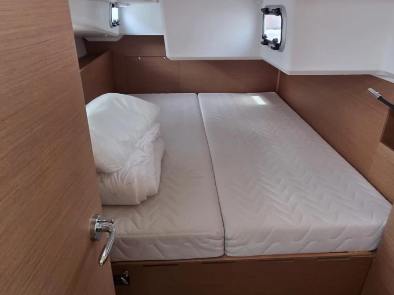 Båtuthyrning Jeanneau Sun Odyssey 490 i Trogir  på Samboat 