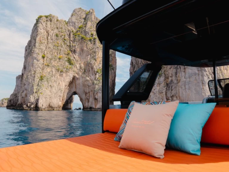 Hyra Lyx yacht med eller utan skeppare Cranchi Castellammare di Stabia 