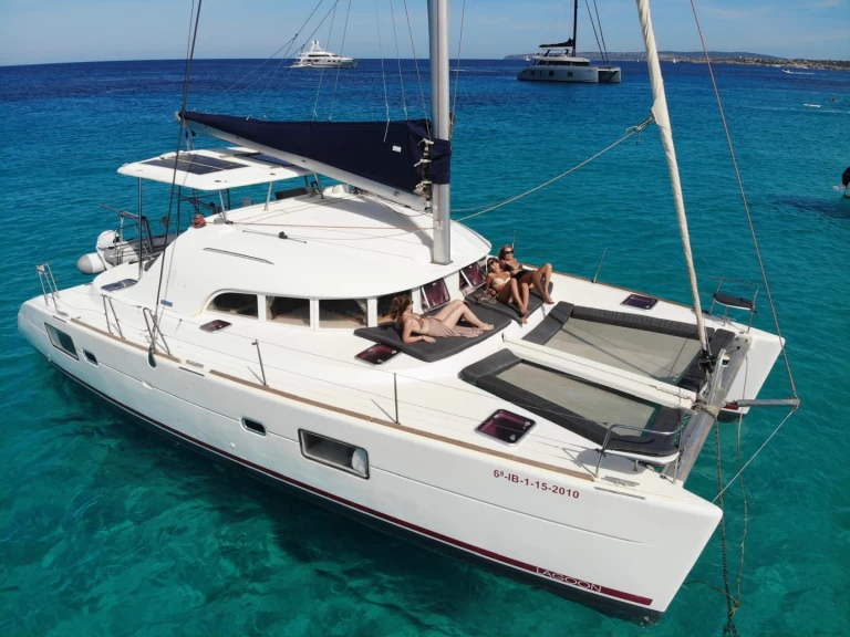 Yacht charter Marina Ibiza billig Lagoon 380 S2
