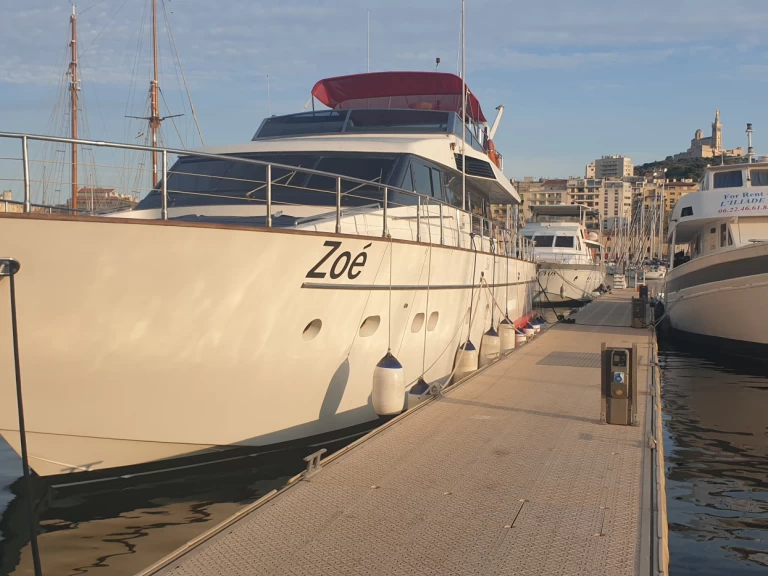 Lyx yacht för uthyrning Marseille till det bästa priset 