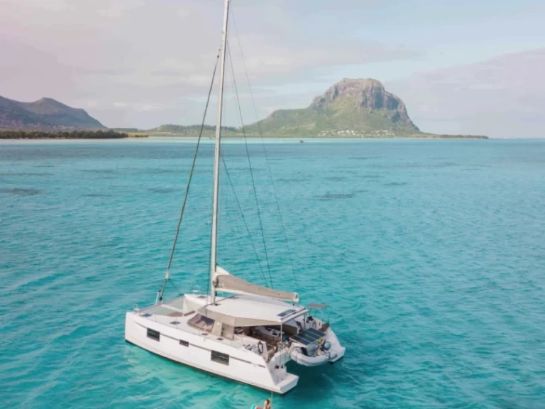 Katamaran  för uthyrning Ornós till det bästa priset 