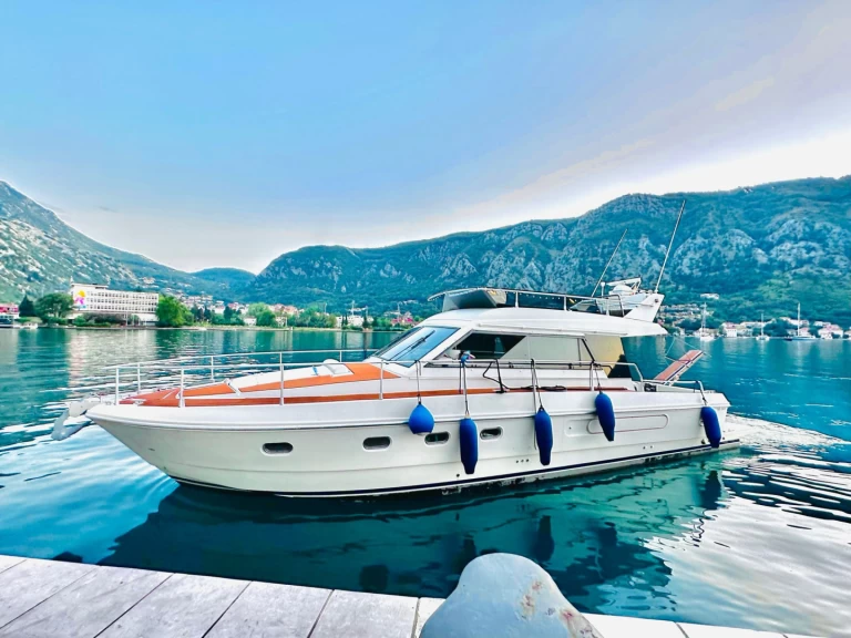 Uthyrning Vlorë - Ferretti Altura 39 av Samboat 