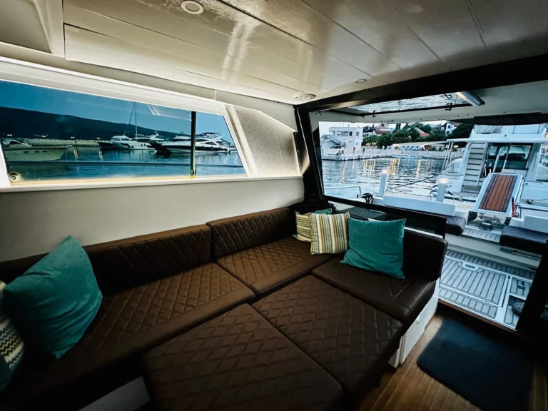 Yacht charter Vlorë billig Altura 39