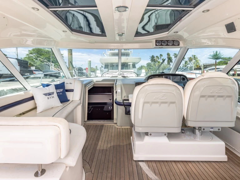 Yacht charter Miami  billig Sea Ray 540 Sundancer