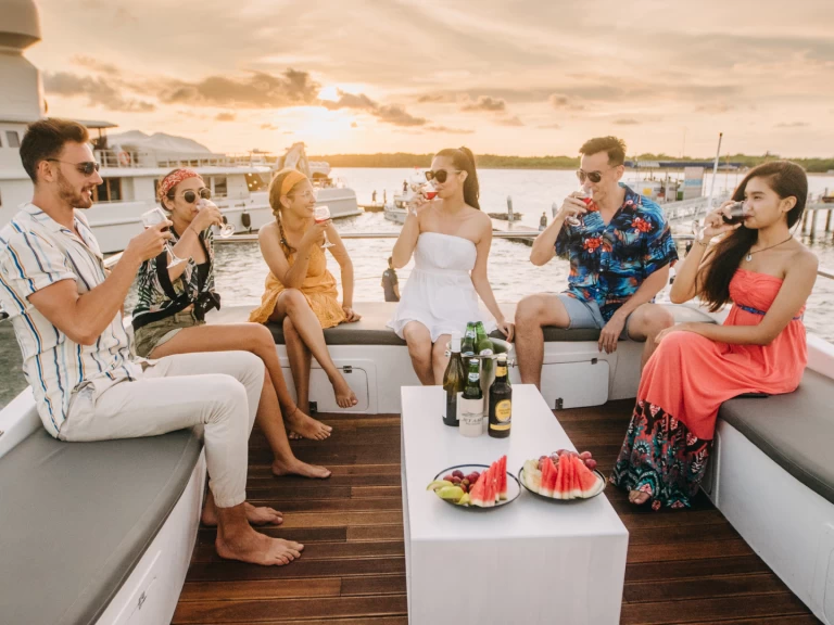 Hyr en Monohull 2018 Bali 