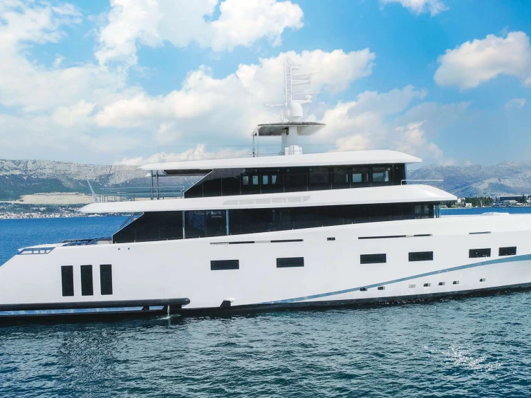 Lyx yacht för uthyrning Split  till det bästa priset 