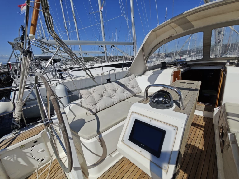 Yacht charter Punat billig Cruiser 37