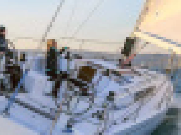 Hyr en Bénéteau First 36 Arzon 