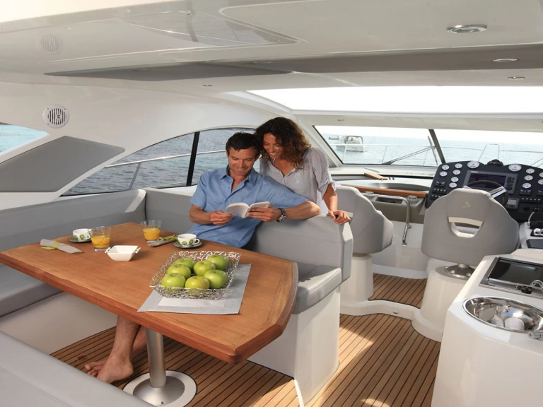 Båtuthyrning Bénéteau Monte Carlo 42 i Juan-les-Pins på Samboat 