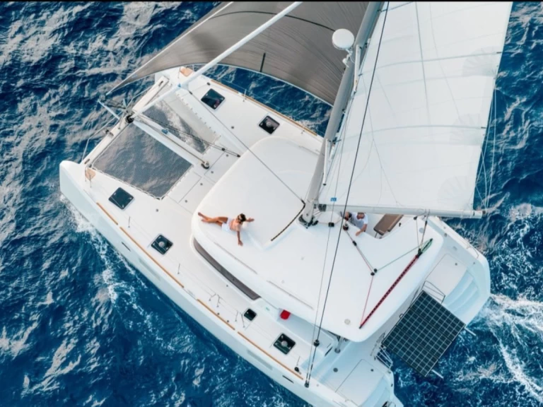 Lagoon Lagoon 39 charter bareboat eller skeppad i El Puerto de Santa María