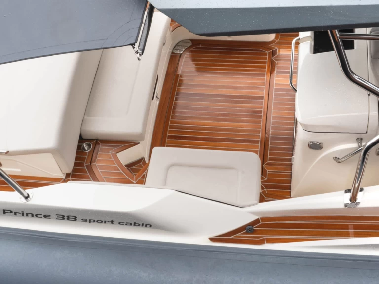 Nuova Jolly Prince 38 Sport Cabin charter bareboat eller skeppad i Corralejo