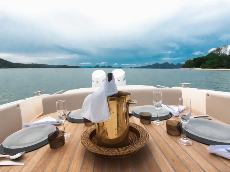 Hyra RIB med eller utan skeppare Nuova Jolly Corralejo 