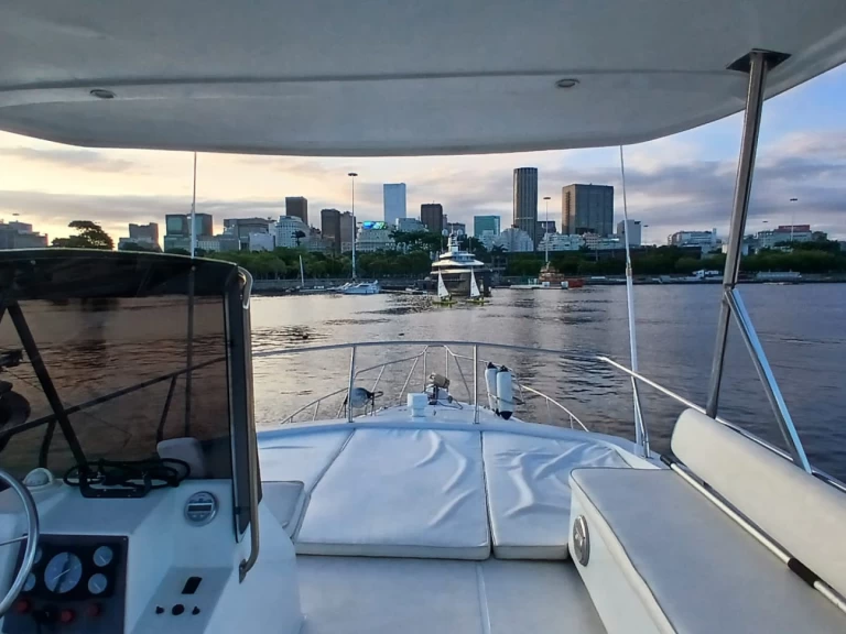 Uthyrning Motorbåt  Capelli med en båtlicens 