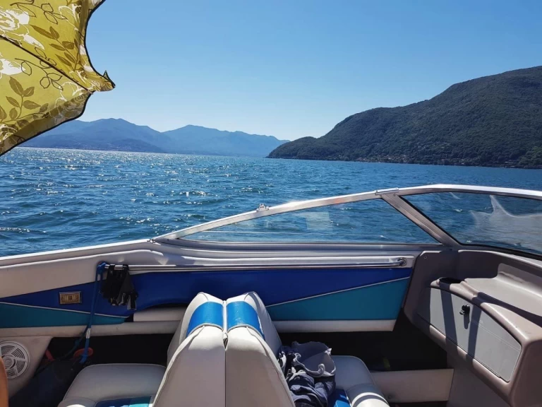 Yacht charter Cannobio billig Captiva 209