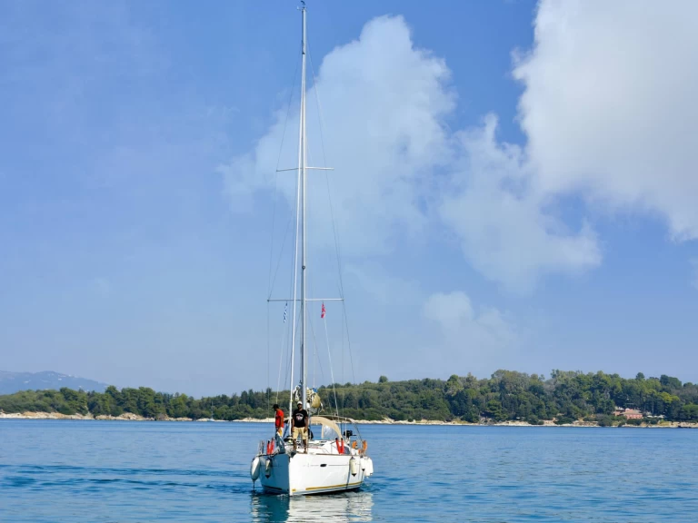 Uthyrning Segelbåt  i Korfu - Bénéteau Beneteau Oceanis 43  Refited 2022