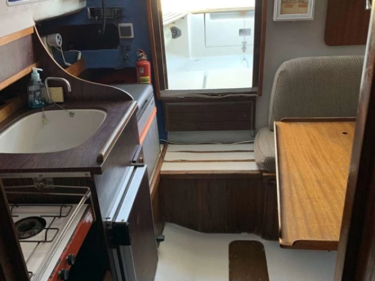 Uthyrning Segelbåt  Kirie med en båtlicens 