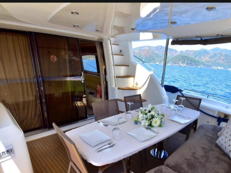 Båtuthyrning Sunseeker Manhattan 74 i Gocek på Samboat 