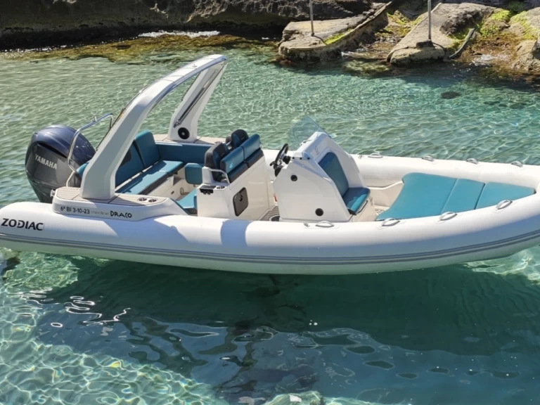 Båtuthyrning Zodiac Medline 7.5 i Sant Antoni de Portmany på Samboat 