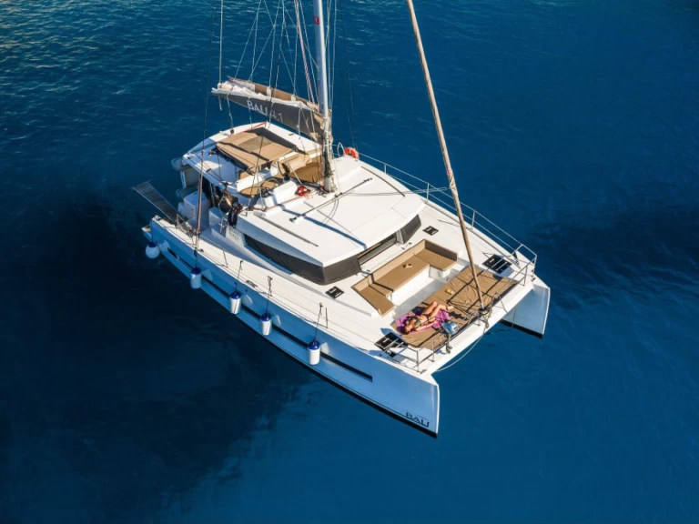 Uthyrning Katamaran  Bali Catamarans med en båtlicens 
