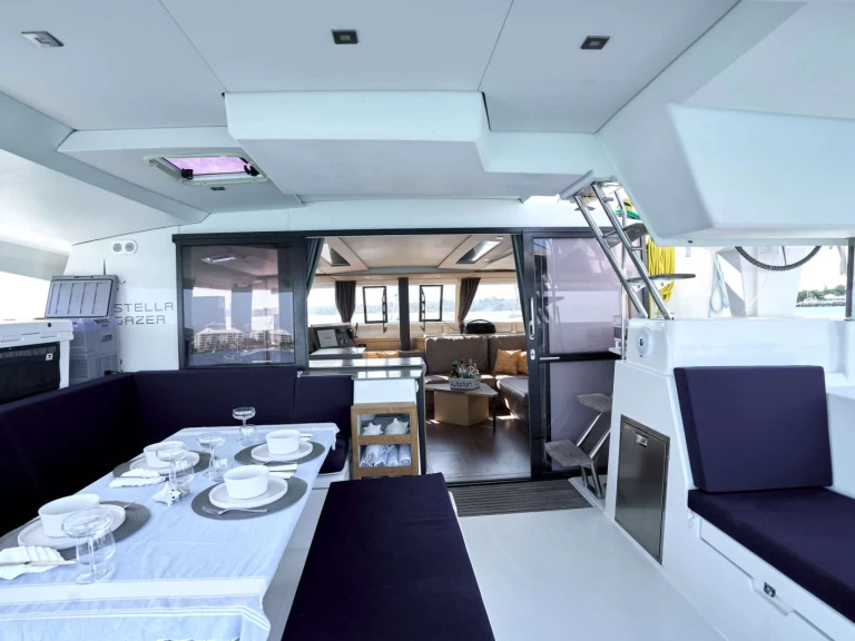 Hyra Lyx yacht med eller utan skeppare Fountaine Pajot Nassau 