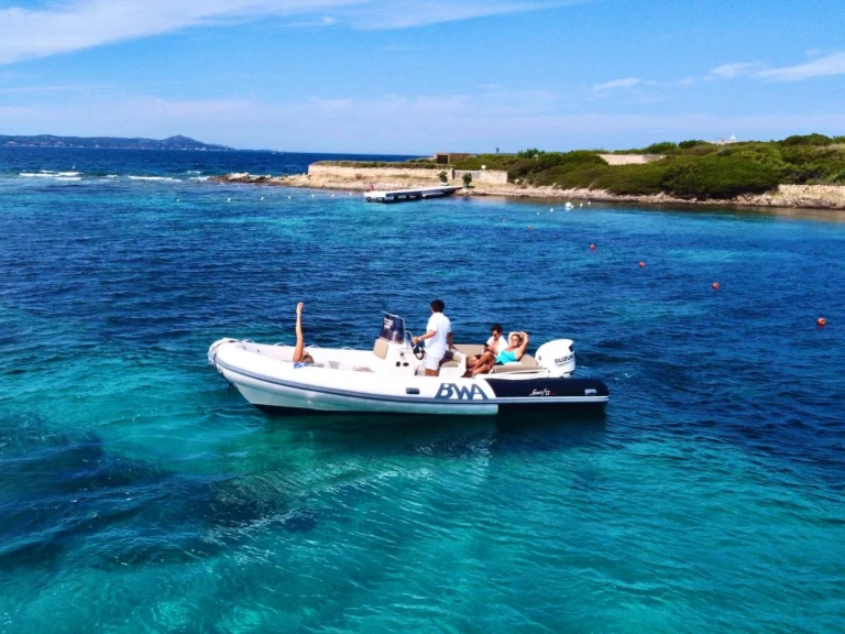 Hyr en Bwa Sport 22 Porto Rotondo 