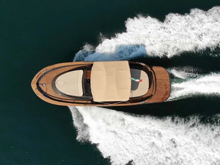 Hyr en Nautica Esposito Positano 38 Taormina 