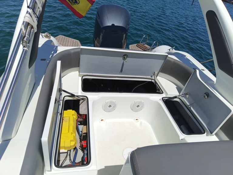 Hyr en Sunshine 745 Marina Formentera 