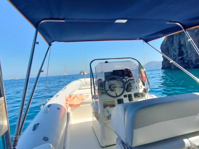 Bsc BSC 65 charter bareboat eller skeppad i Milazzo
