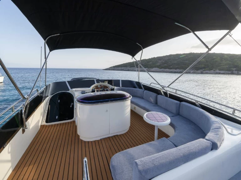 Yacht charter Torba billig Princess 60 Fly