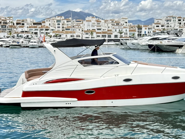 Yacht charter Puerto Banús billig Platinum 32