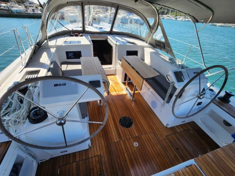 Hyr en Bavaria Bavaria C45 Primošten  