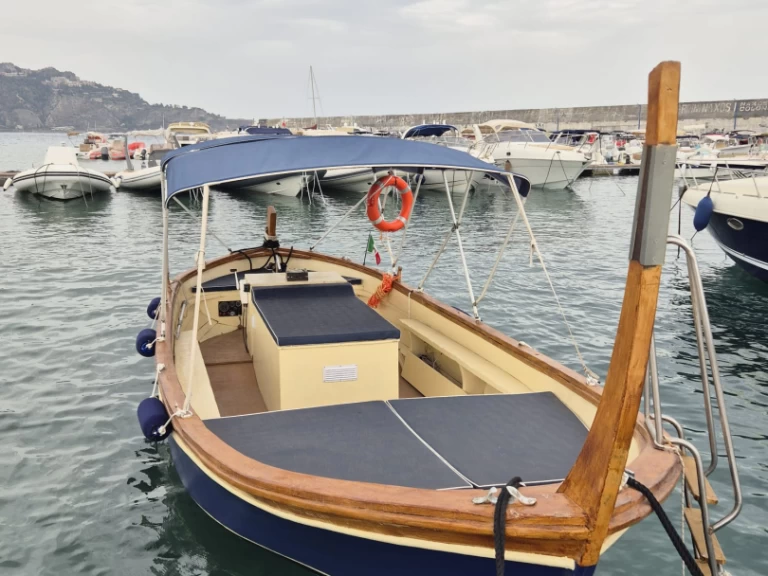 Yacht charter Taormina billig Gozzo Siciliano