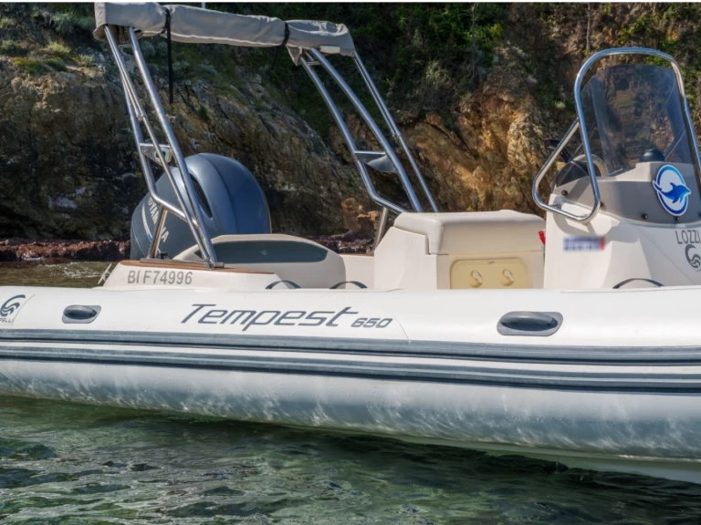Yacht charter Galéria billig Tempest 650