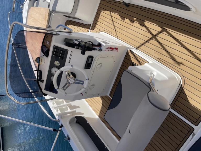 Yacht charter Marseille billig Sport Line 19