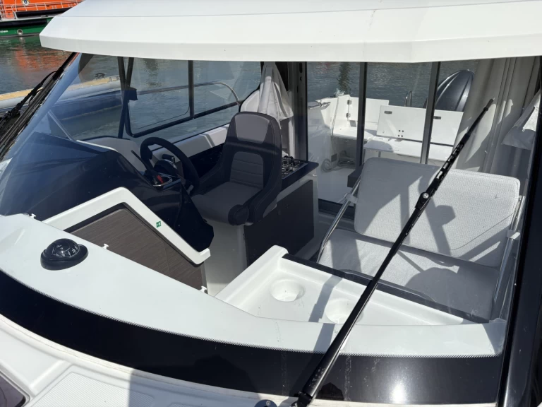 Uthyrning Motorbåt  i Ouistreham - Jeanneau Merry Fisher 695 series2