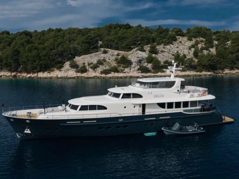 Hyra Lyx yacht med eller utan skeppare  Custom Built Aluminum Cutter Šibenik  