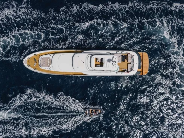 Uthyrning Lyx yacht  Custom Built Aluminum Cutter med en båtlicens 