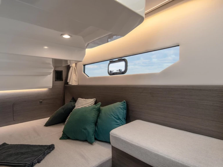 Yacht charter Hyeres billig Merry Fisher 895 Cruiser