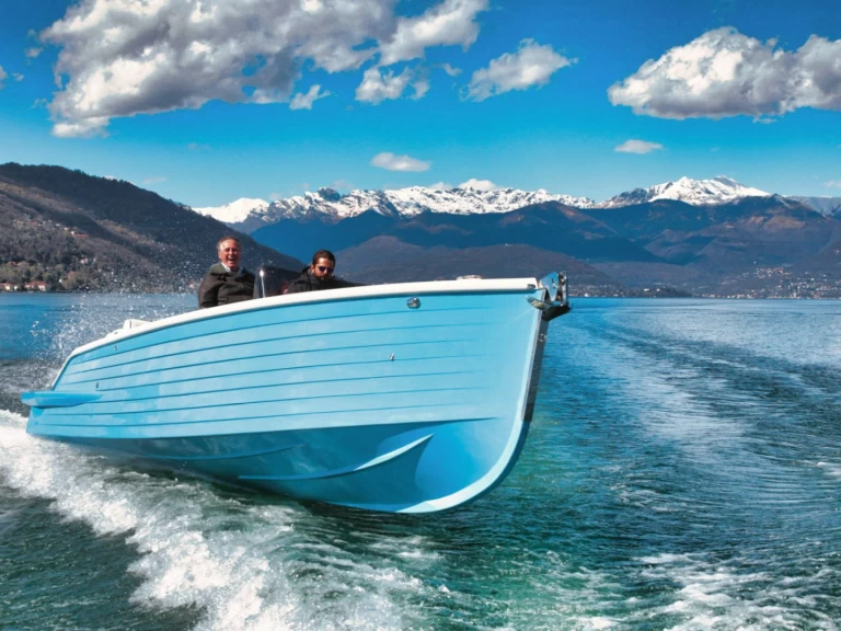 Motorbåt  för uthyrning Giardini-Naxos till det bästa priset 