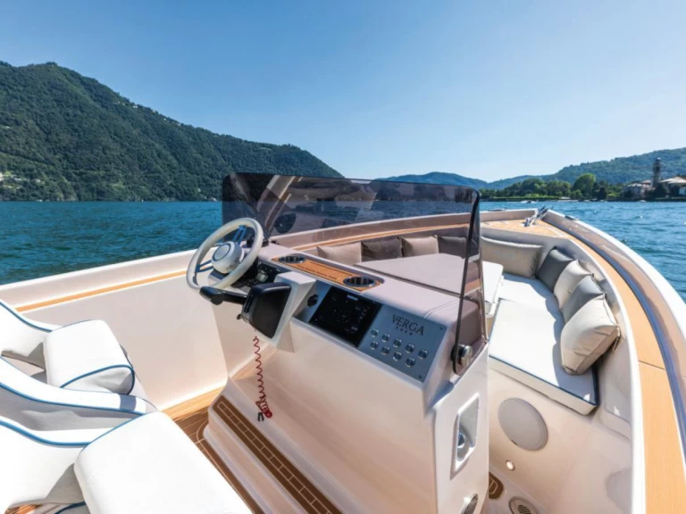 Uthyrning Giardini-Naxos - VERGA 1958 VERGA SESTANTE 6.8 av Samboat 