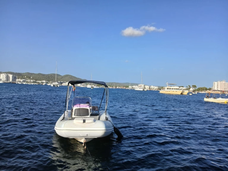 RIB för uthyrning Sant Antoni de Portmany till det bästa priset 