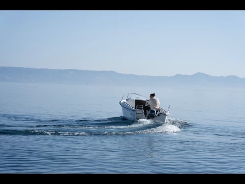 Hyr en Bénéteau California 440 Évian-les-Bains 